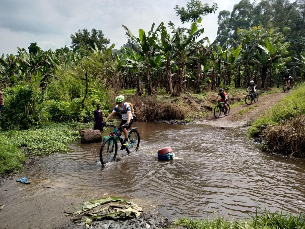 Mwamba Kelele Lodge Fort Portal Zewnętrze zdjęcie