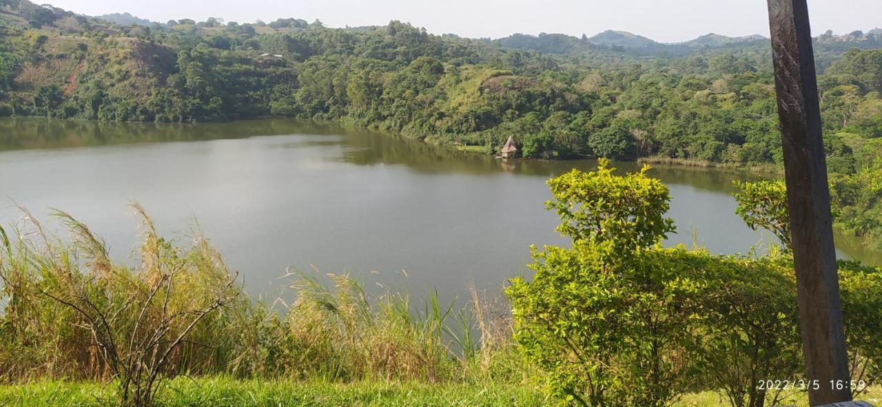 Mwamba Kelele Lodge Fort Portal Zewnętrze zdjęcie