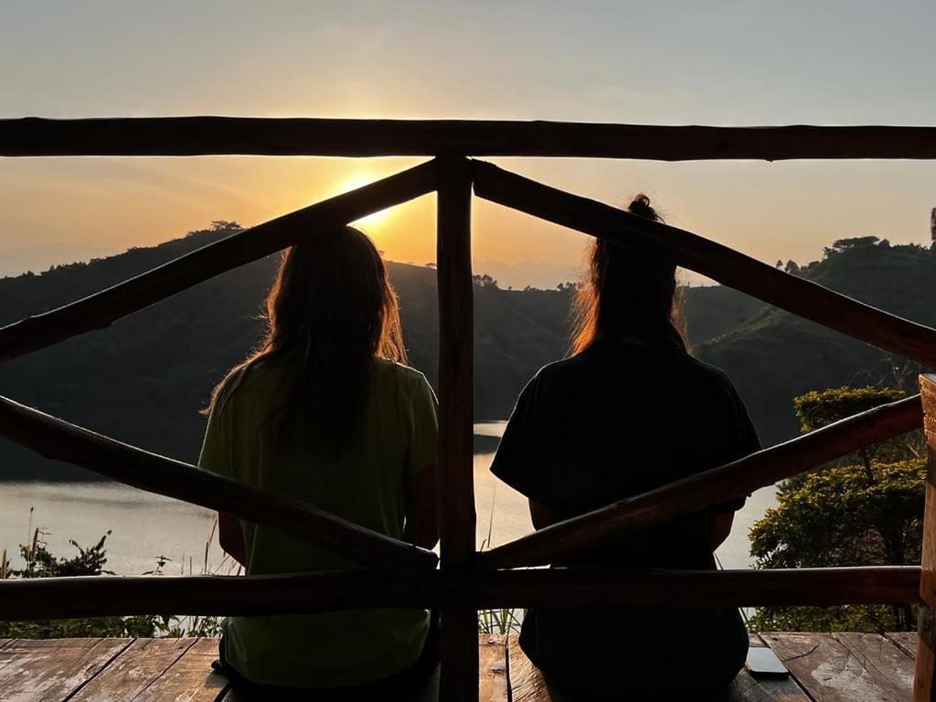 Mwamba Kelele Lodge Fort Portal Zewnętrze zdjęcie